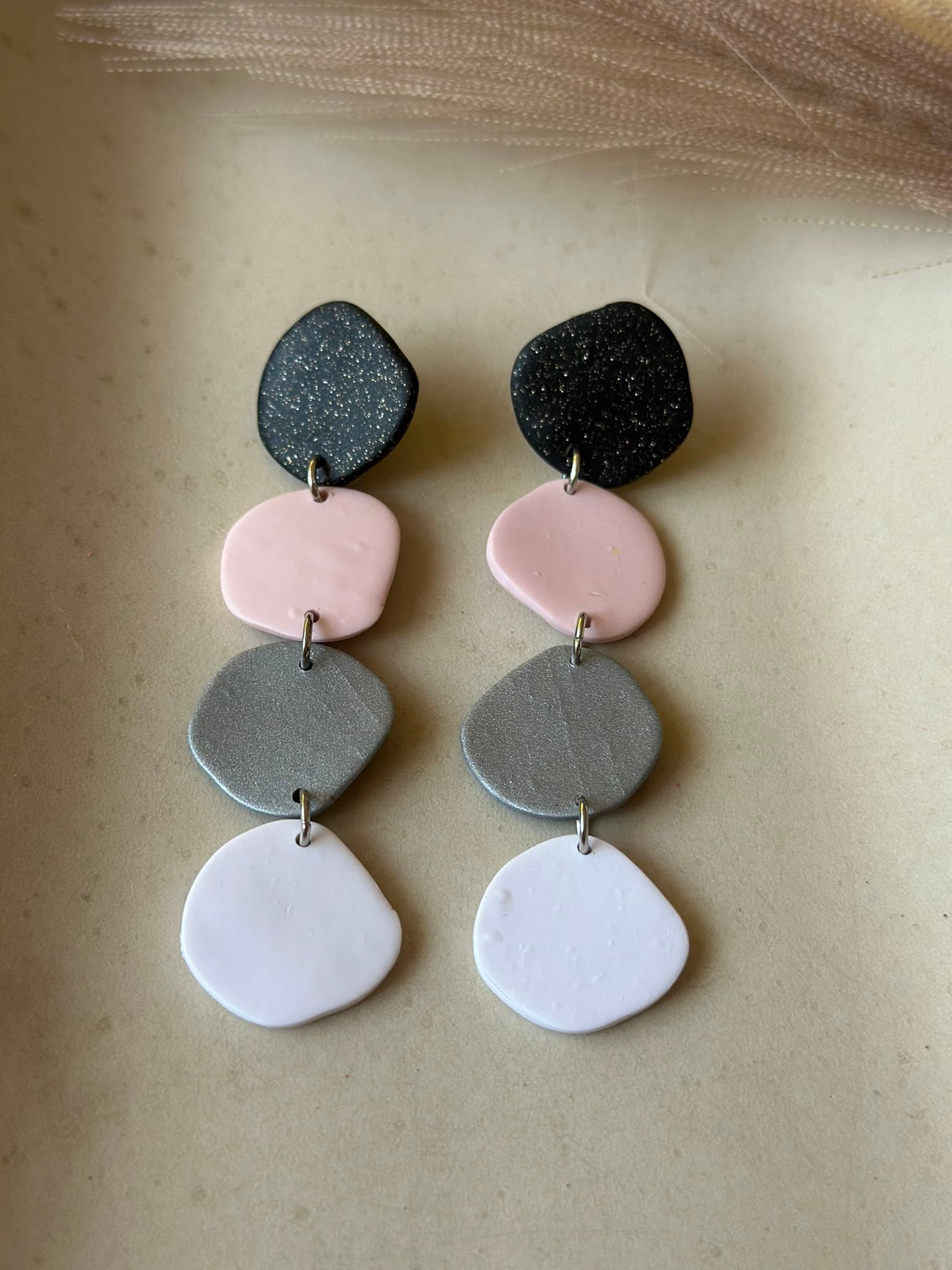 Aros MAR - Negro Rosa - Nura